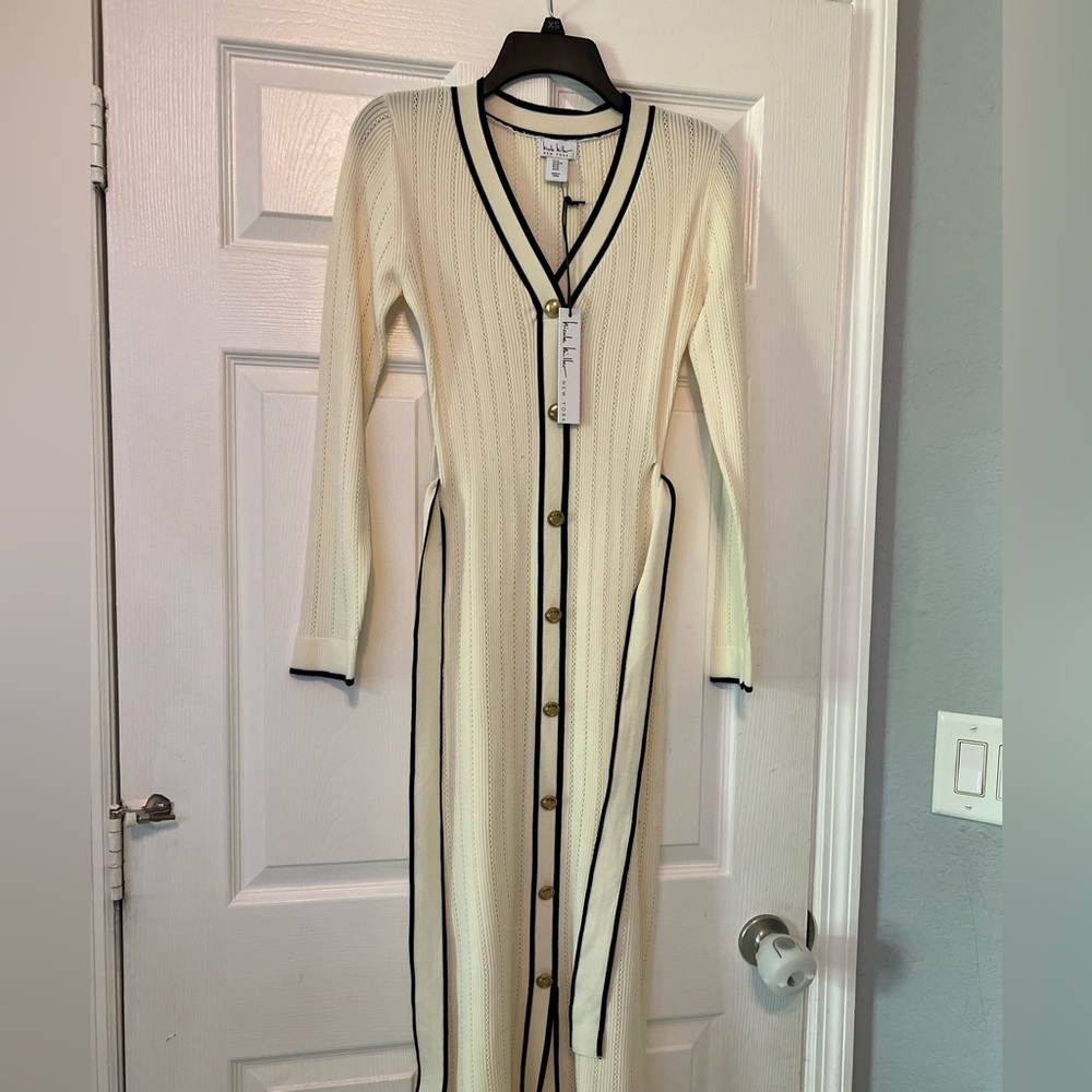 Elegant Cream Button-Down sweater Dress